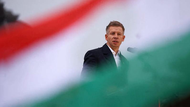 Peter Magyar, leader of the opposition TISZA party, delivers a speech to mark the 69th anniversary of the Hungarian Uprising of 1956, in Budapest, Hungary, October 23, 2025. REUTERS/Bernadett Szabo/File Photo