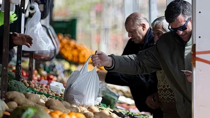 INE revisa para baixo inflação de janeiro para 2,3%