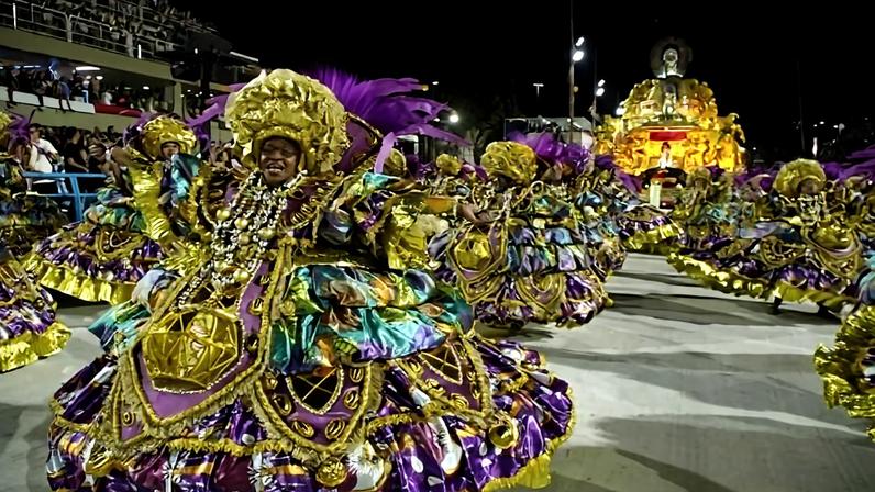 Carnaval: espaço de festa e reflexão cultural e política