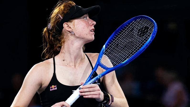 Eala e Joint caem na estreia em Doha