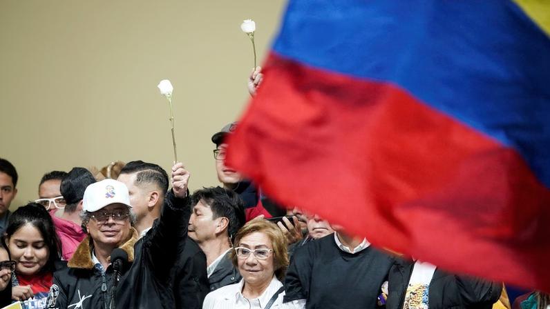 Trump e Petro discutem aproximação entre EUA e Colômbia em encontro na terça