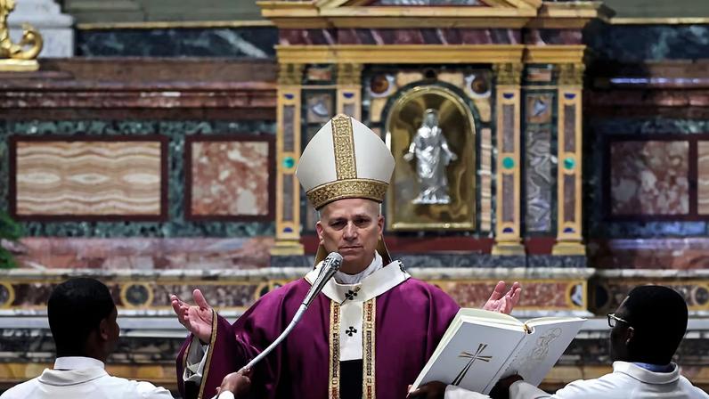 Papa diz que paz na Ucrânia não pode ser adiada