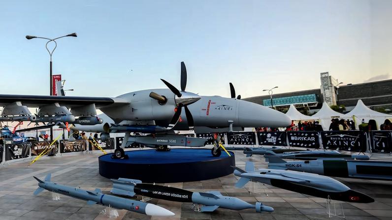 Egito usa drones na fronteira, elevando tensões na guerra civil do Sudão