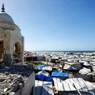 Ramadã começa em Gaza em meio às ruínas de mesquitas