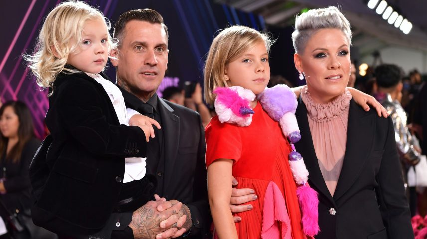 Pink revela Willow e Jameson, filhos do ex-marido Carey Hart