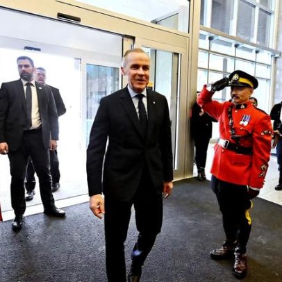 Carney canadense visita a Índia para ampliar comércio com potências médias