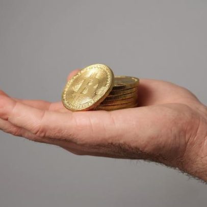 É possível prosperar sem acumular? Análise da Comunhão