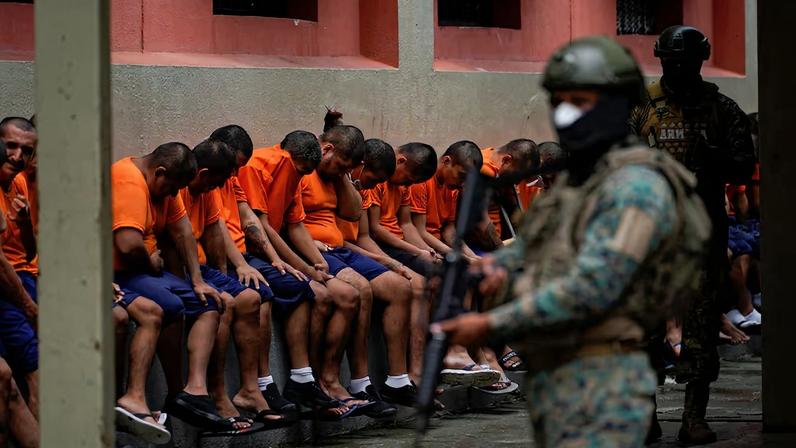 Mortes em prisões no Equador sobem novamente, apesar da estratégia de Noboa