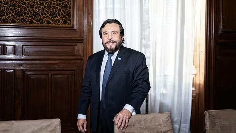 Vicepresidente de El Salvador diz que população quer estado de exceção de Bukele