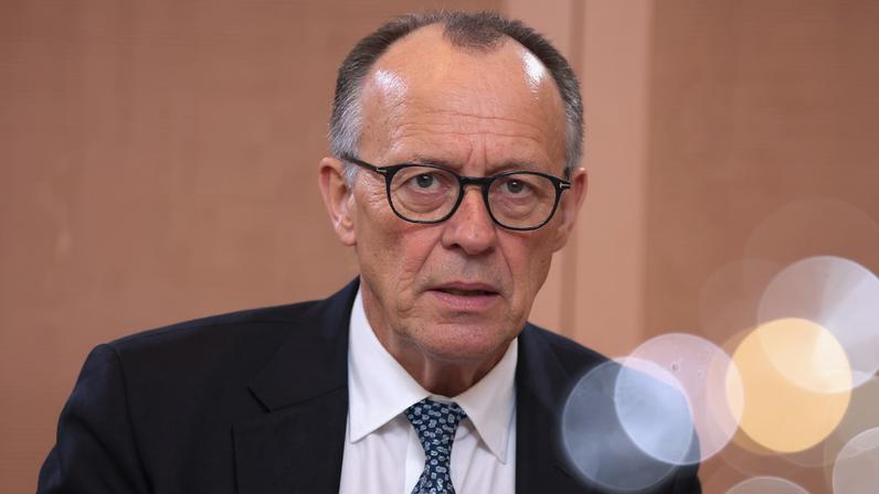 German Chancellor Friedrich Merz speaks during a cabinet meeting at the Chancellery in Berlin, Germany February 4, 2026. REUTERS/Liesa Johannssen