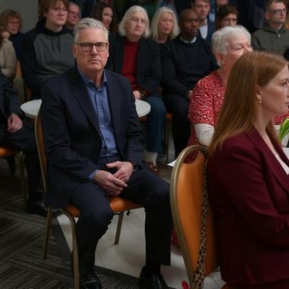 Primeiro-ministro Starmer diz que política deve ser força para o bem