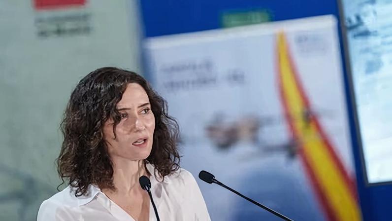 Governo de Ayuso levará à Justiça lei que restringe privatização sanitária