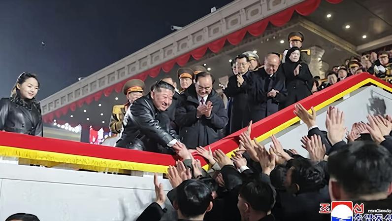 Kim Jong-un promete fortalecer as capacidades nucleares da Coreia do Norte