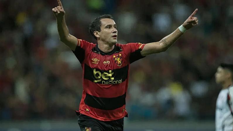 Pablo em Sport x Flamengo, pela Série A 2025. Foto: Marlon Costa/Agif/Gazeta Press