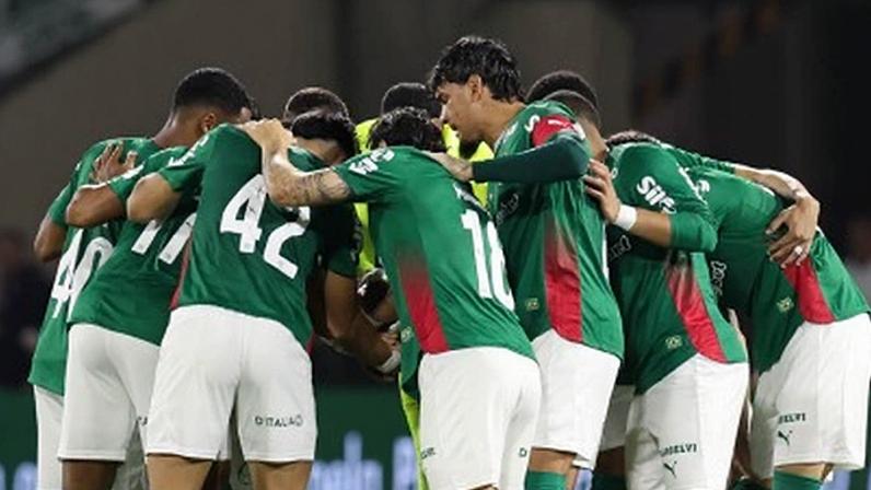 Palmeiras para duelo contra o Fluminense