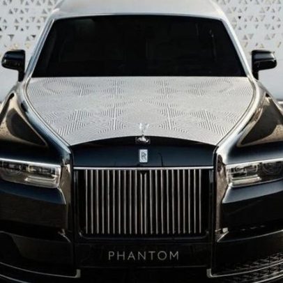 Phantom Arabesque é o primeiro Rolls-Royce com capô gravado a laser