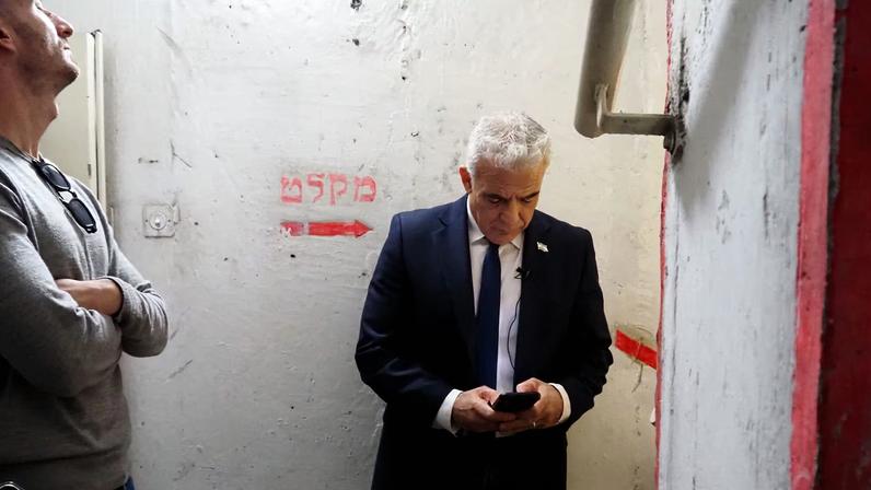 Lapid apoia ataques ao Irã e pede mudança de regime