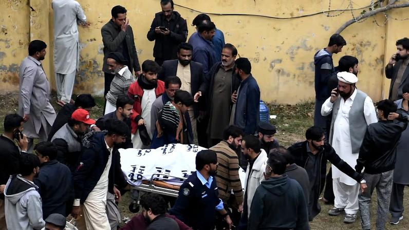 Atentado suicida em mesquita xiita no Paquistão deixa pelo menos 31 mortos