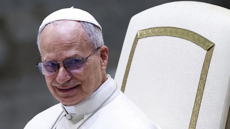 Pope Leo XIV attends the weekly general audience at the Paul VI hall at the Vatican, January 28, 2026. REUTERS/Guglielmo Mangiapane/File Photo
