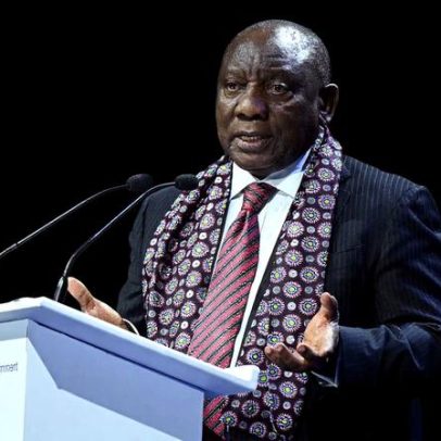 Ramaphosa apoia esforços para terminar guerra na Ucrânia em conversa com Putin