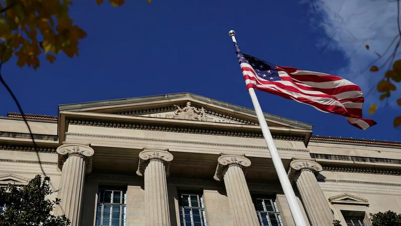 DOJ busca retirar acusações de homens presos após tiroteio em Minneapolis