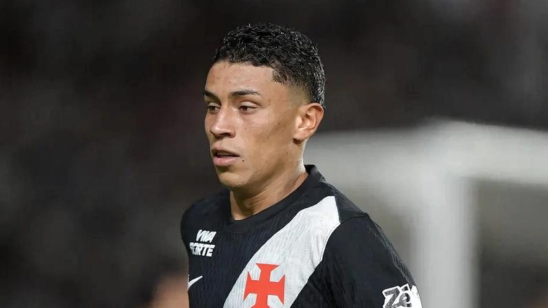 Rojas se destaca, recebe elogios de Diniz e pressiona Coutinho no Vasco