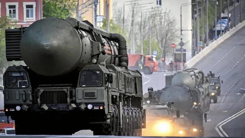Russian Yars intercontinental ballistic missiles travel through central Moscow.