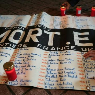 Mortes evitáveis no pior desastre de barcos de migrantes no Canal, diz inquérito