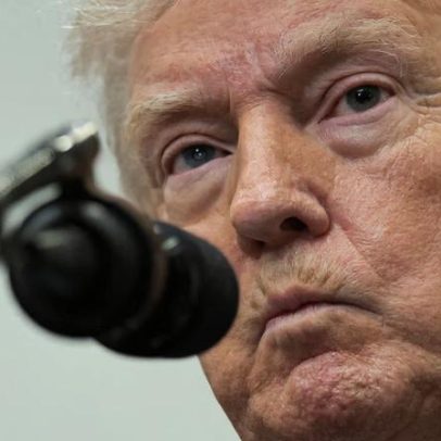 Democratas dizem que acordos de deportação de Trump custaram milhões