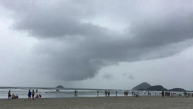 Litoral de SP volta a ficar em alerta por grandes volumes de chuva