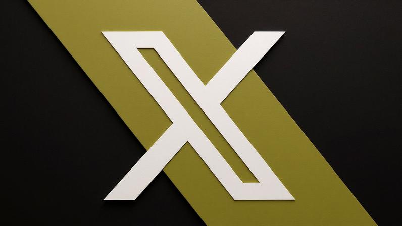 Polícia francesa registra escritório de X em Paris durante investigação britânica