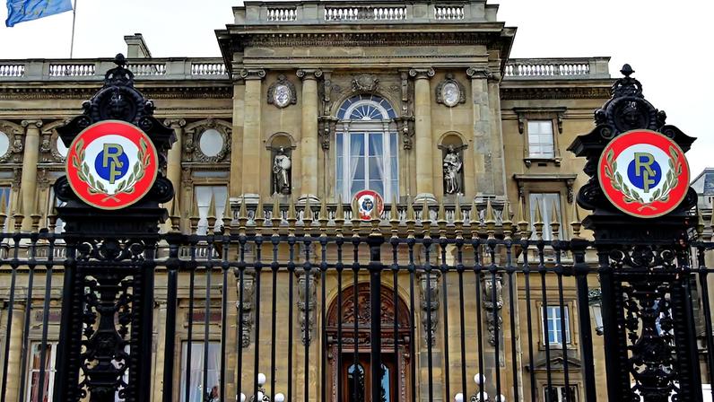 Governo francês alerta procurador sobre diplomata ligado a Epstein