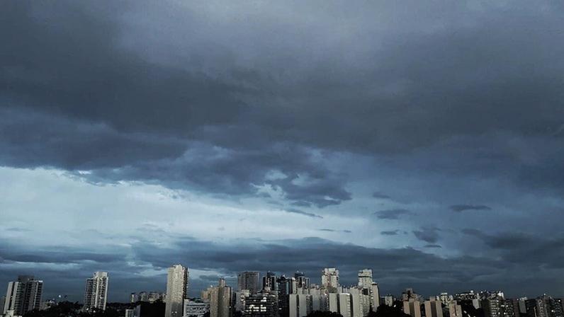 Instabilidade aumenta sobre SP na última semana de fevereiro. Capital também pode ter chuva forte. (Foto: São Paulo, SP, por André C.)
