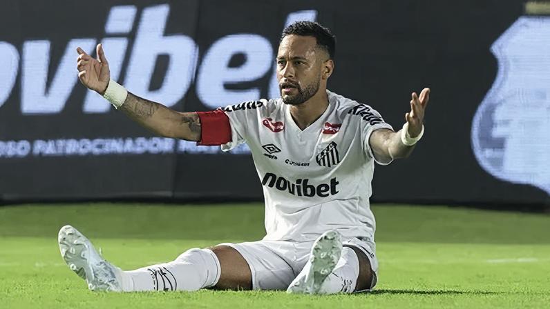 Neymar teve "treta" com Thiago Mendes durante partida entre Santos e Vasco