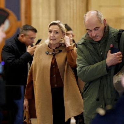 Procuradores franceses buscam proibição de cargos públicos em recurso de Le Pen
