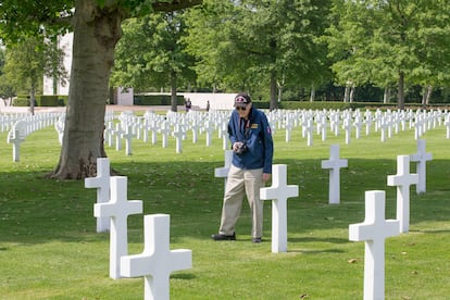 EUA removem segregação racial em painéis do cemitério militar na Holanda