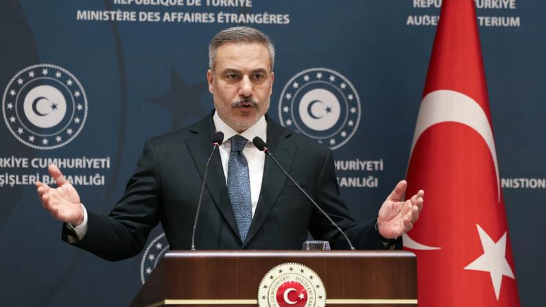 Turkish Foreign Minister Hakan Fidan speaks during a press conference after meeting with his Iranian counterpart Abbas Araqchi, in Istanbul, Turkey, January 30, 2026. REUTERS/Dilara Senkaya