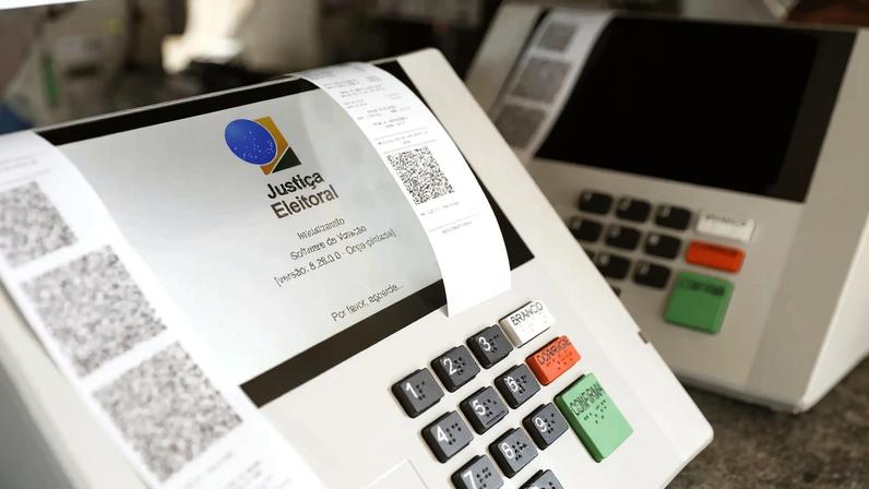 Urna Eletrônica: TSE coordena audiências públicas sobre novas regras para uso de inteligência artificial na propaganda eleitoral (Foto: Alejandro Zambrana/TSE)