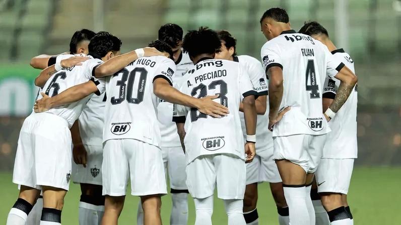 Time do Atlético contra o América (Foto: Pedro Souza / Atlético)