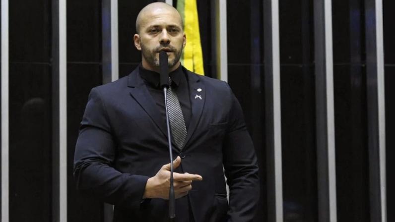 Moraes autoriza Daniel Silveira a casar em Petrópolis