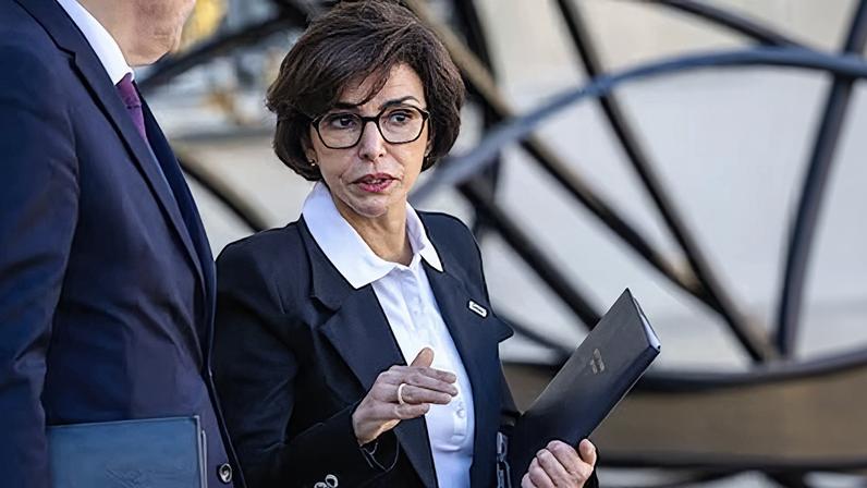 Rachida Dati deixa Ministério da Cultura para focar candidatura à prefeitura de Paris