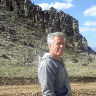 Arquivos de Epstein revelam ligações com políticos e magnatas