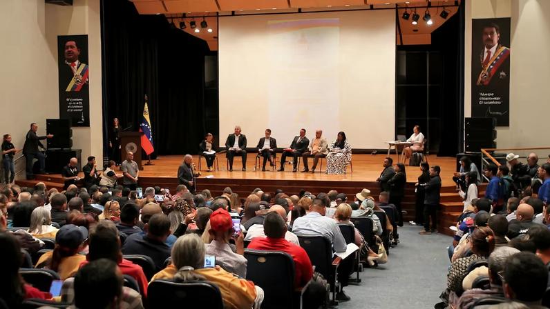 Assembleia Nacional da Venezuela adia debate sobre lei de anistia