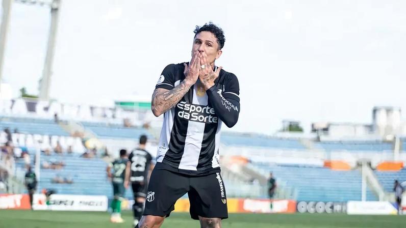 Vina inicia temporada artilheiro e lidera ataque do Ceará