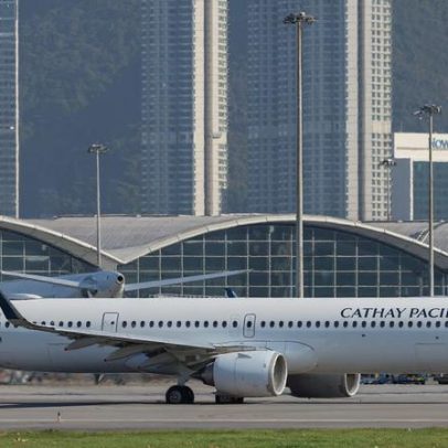 Companhias aéreas cancelam mais voos conforme o conflito no Oriente Médio intensifica