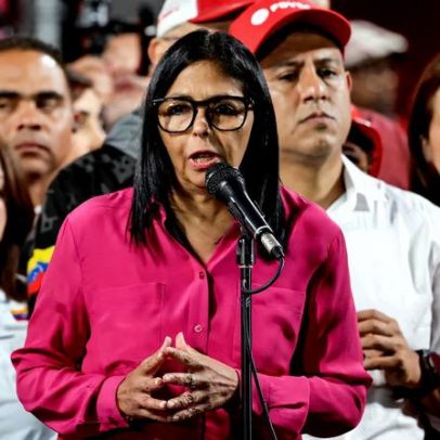 Venezuela afirma que presidente interino se reuniu com enviado dos EUA