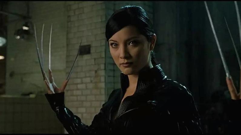 Kelly Hu