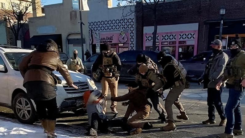 Captura de uno de los vídeos de la muerte de Alex Pretti.