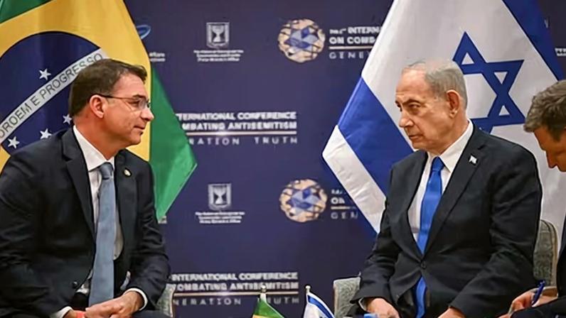 El senador Bolsonaro y el primer ministro Netanyahu, el 27 de enero en Jerusalén.