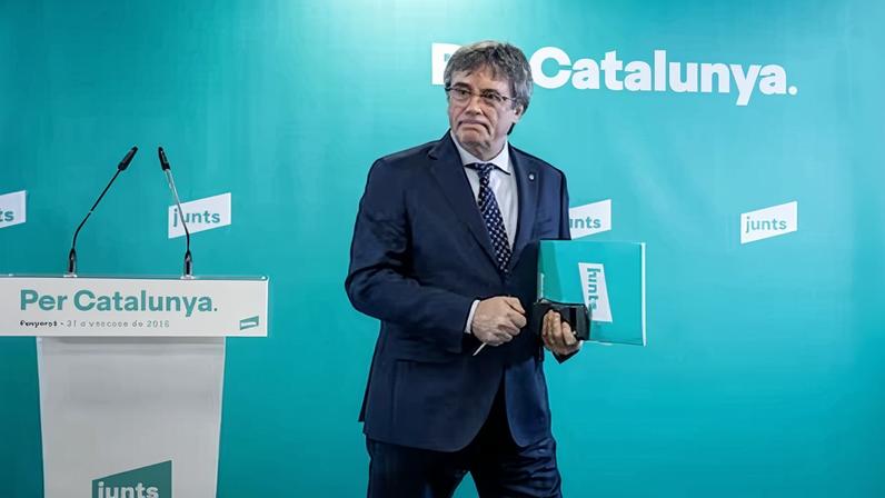 Fiscais defendem amnistia a Puigdemont